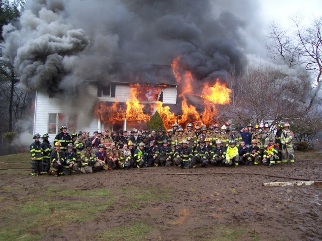 BHFD LIVE BURN APRIL 2,2005